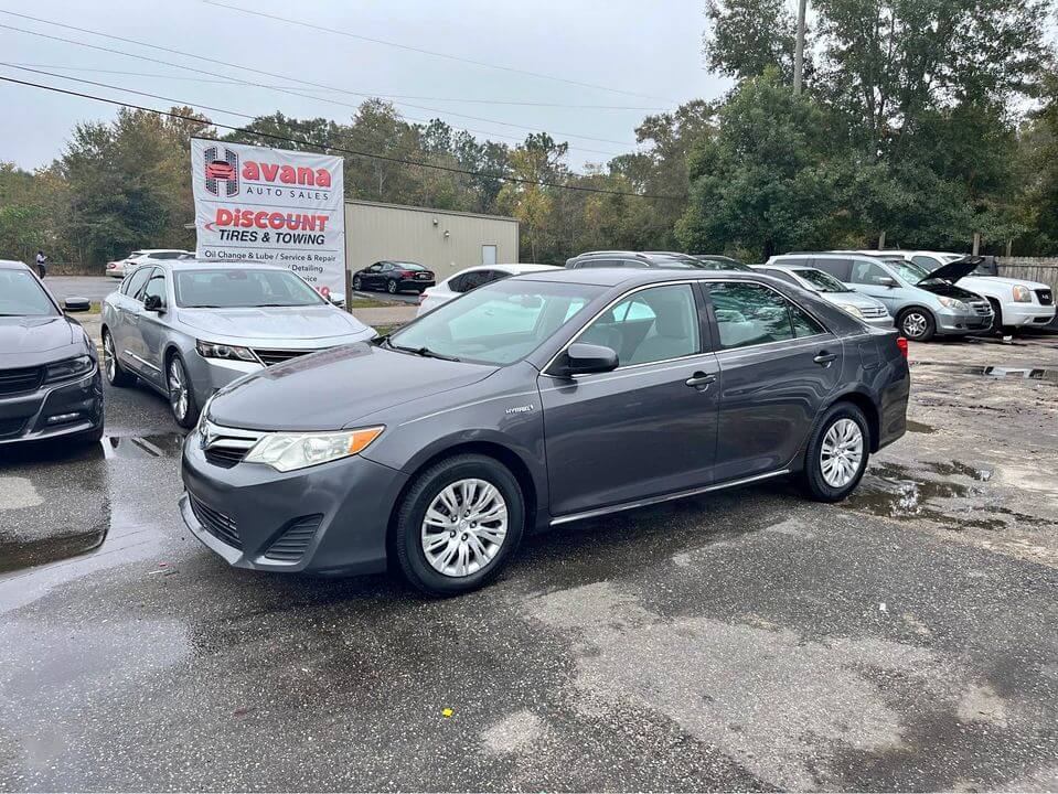 2013 Toyota camry LE Hybrid Sedan 4D